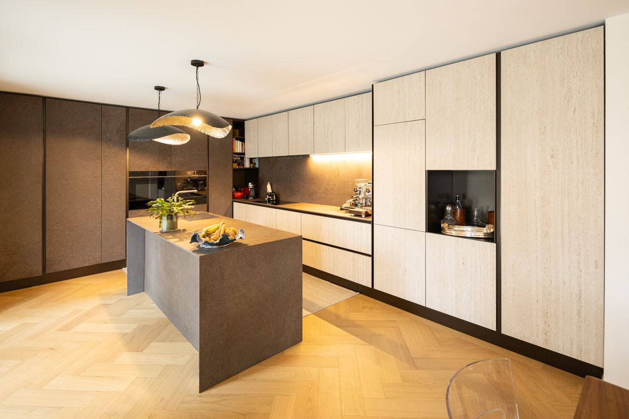 Transformation et surélévation d’une habitation.